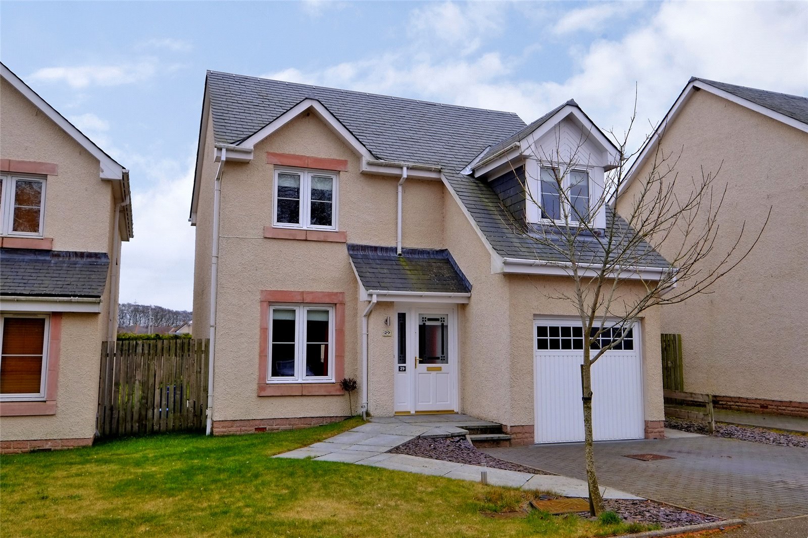 Our latest properties for sale and to let (9th July)
