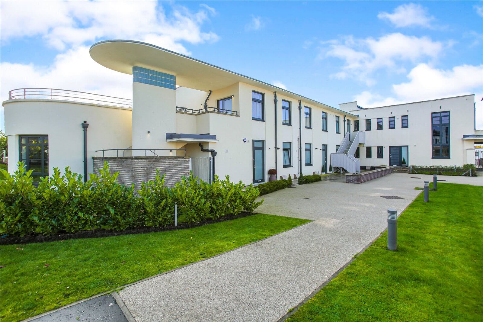 Fabulous Art Deco apartment with private terraces