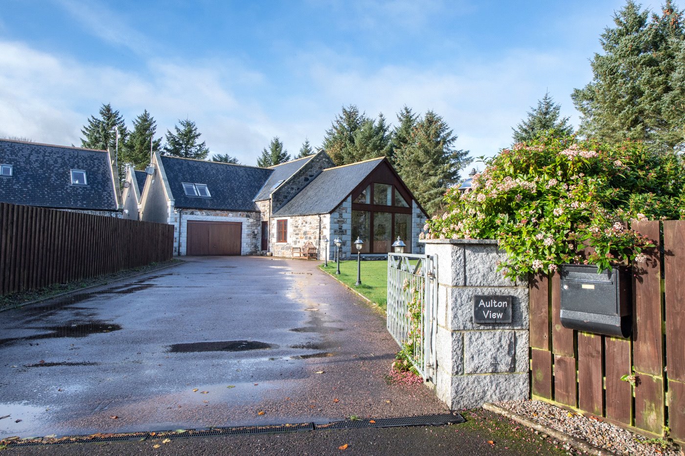 Our latest properties for sale or to let (11th November 2021)