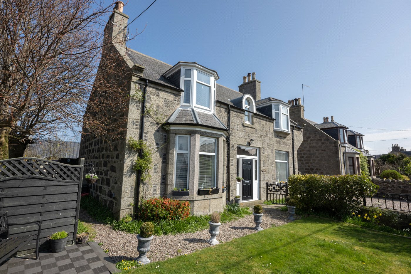 Our latest properties for sale or to let (9th May 2022)