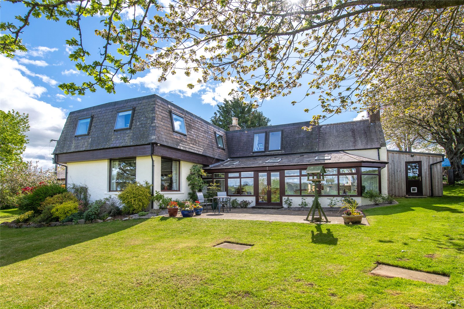 Our latest properties for sale or to let (24th May 2022)