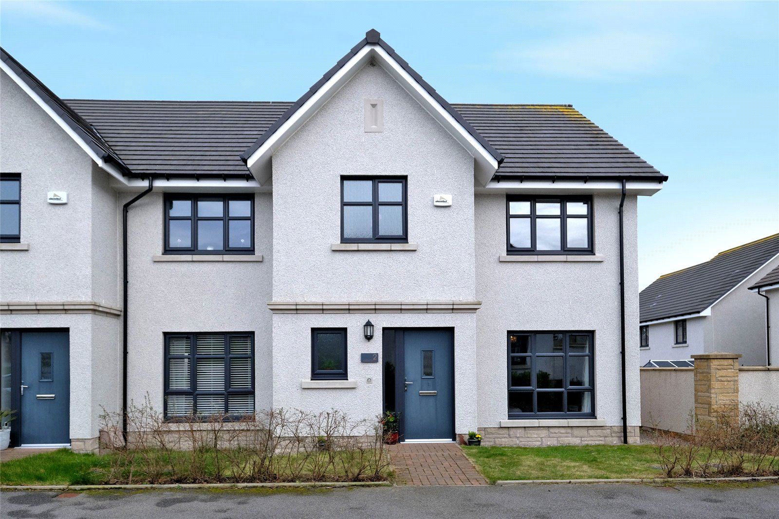 Our latest properties for sale or rent (26th March 2024)  
