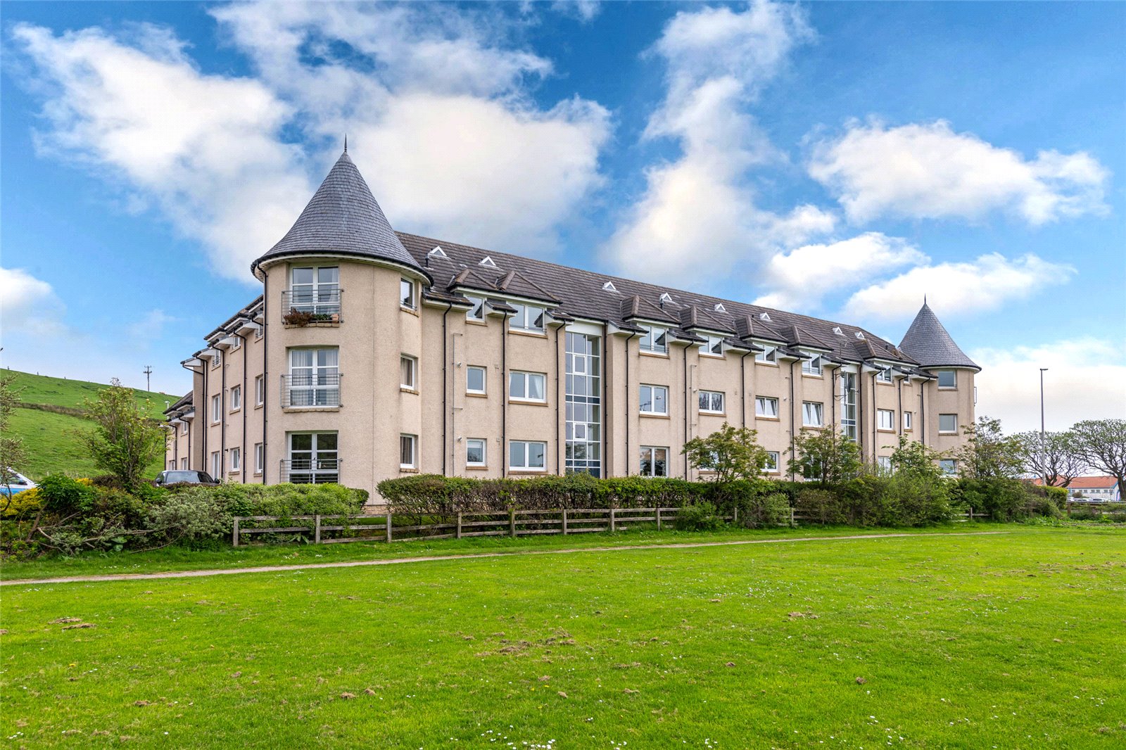 Our latest properties for sale or rent (16th of May 2024) 