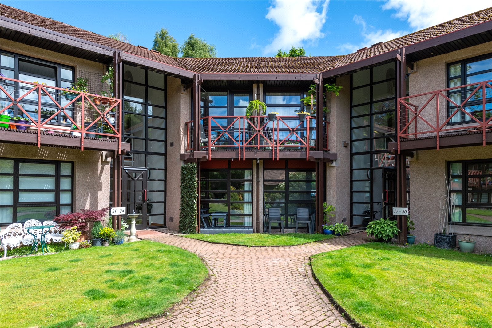 Our latest properties for sale or rent (25th of June 2024)